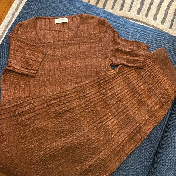 Stunning Metallic Knit Set by Italian Brand Falconeri - Medium - Picture 15 of 15